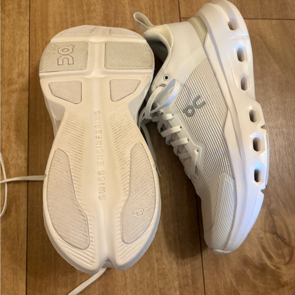 On Women's White Athletic Shoes - Picture 5 of 5